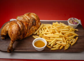Promo 2: 1 pollo asado a las brasas 1 papas fritas grande 12 empanaditas de queso 10 chicken pop.